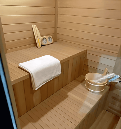4-Person Hemlock Indoor & Outdoor Sauna